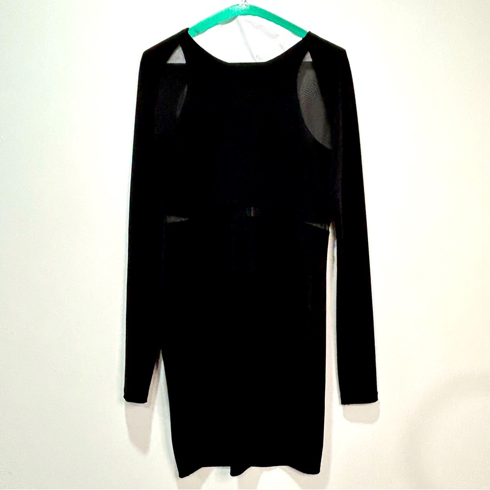 ELIZABETH AND JAMES Black Long-sleeve Dress in Women’s Size 6